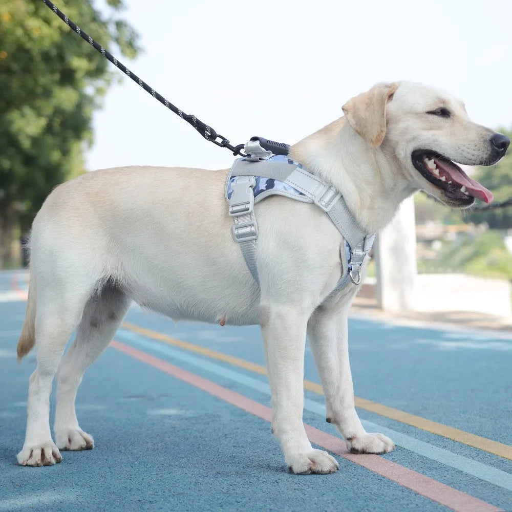 Medium and large dog explosion-proof reflective dog leash, pet leash, vest-style dog harness